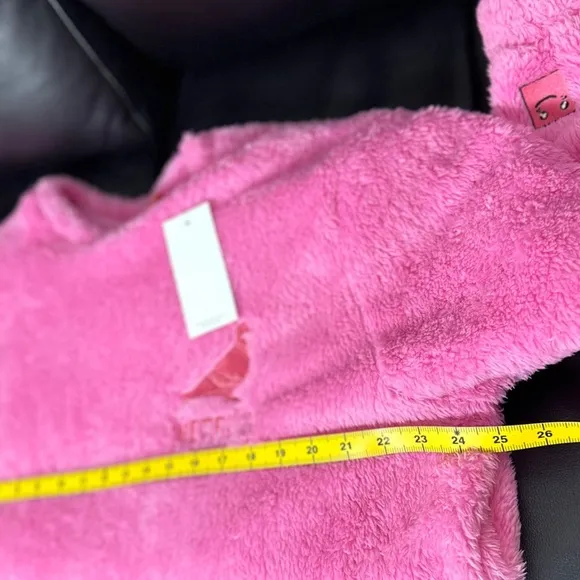 🅽🅴🆆 Staple Pigeon Netflix pink soft fluffy comfy pullover unisex sweater, M