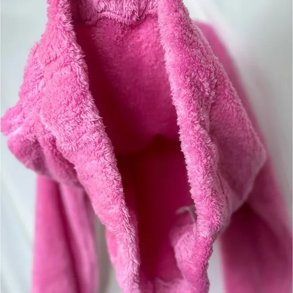 🅽🅴🆆 Staple Pigeon Netflix pink soft fluffy comfy pullover unisex sweater, M