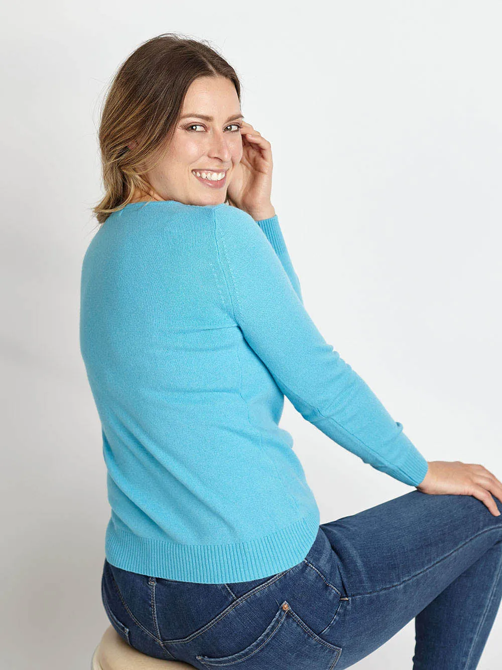 100% Mongolian Cashmere Scoop Neck Sweater