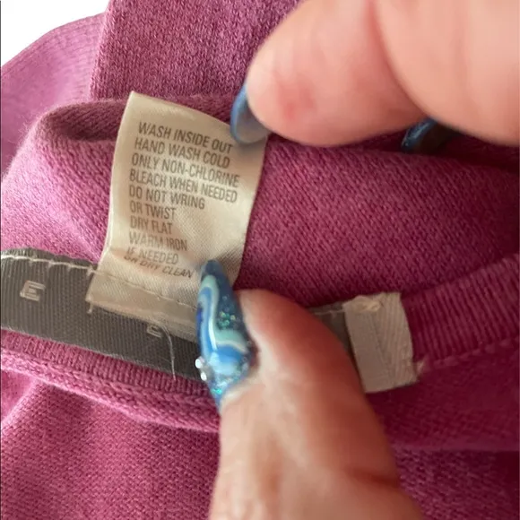2 Belford Sweater Bundle  sz M Red V-neck Pink Scoop Neck EUC SOFT Modest