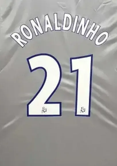 2000 PSG Away - RONALDINHO 21 Print - Retro Jersey