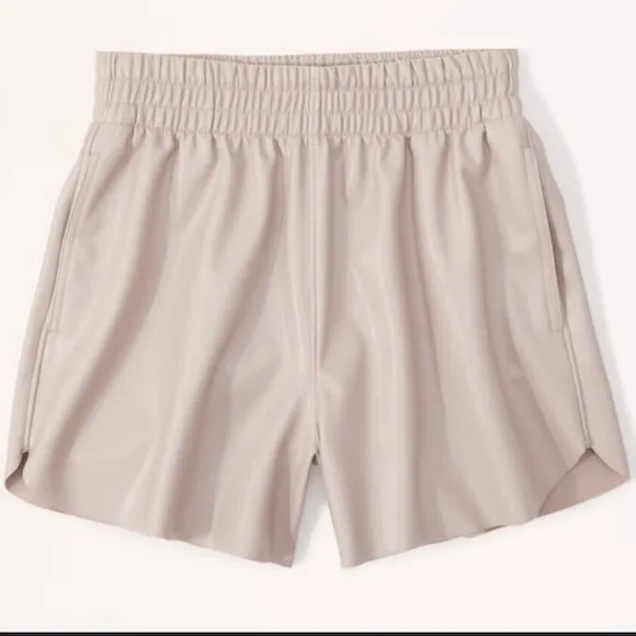 Abercrombie &amp; fitch vegan leather dolphin hem shorts cream size medium nwot