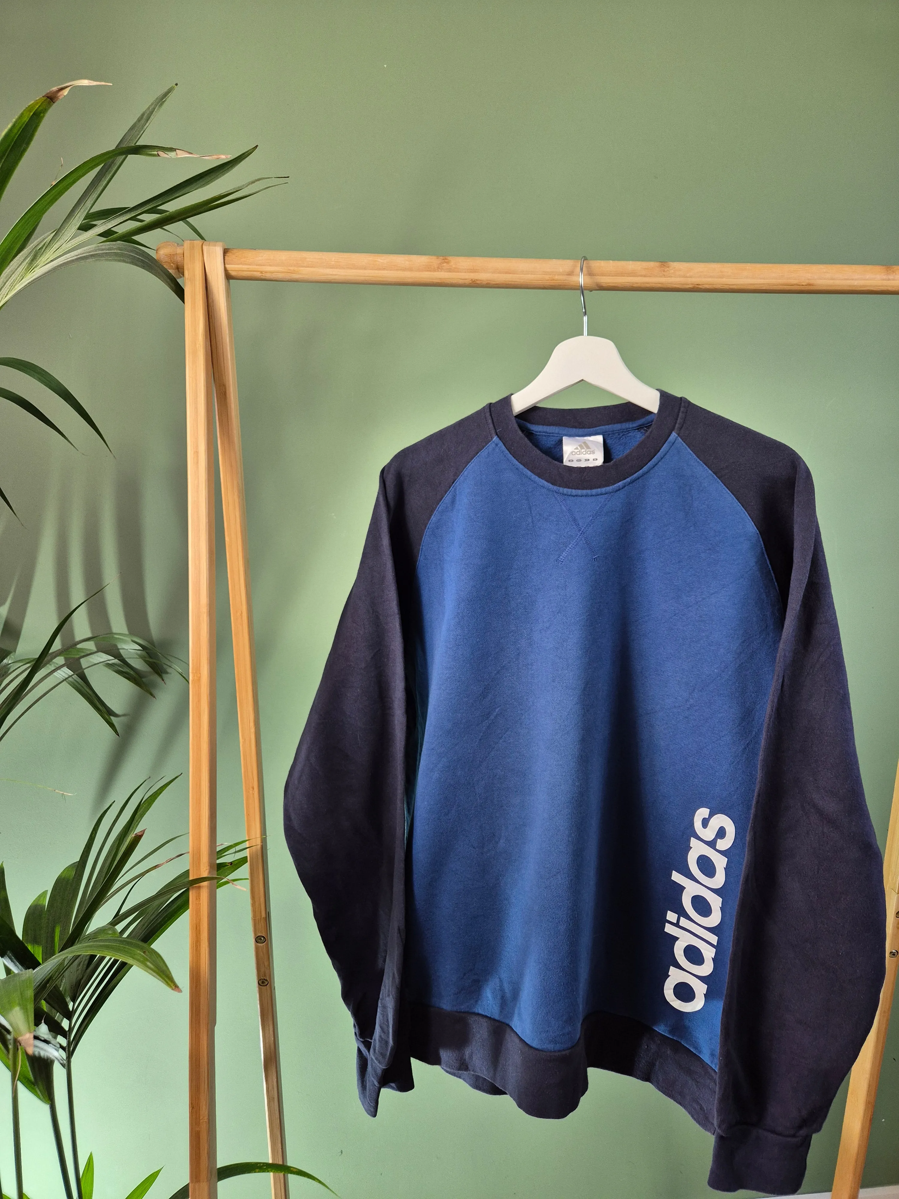 Adidas sweater maat L