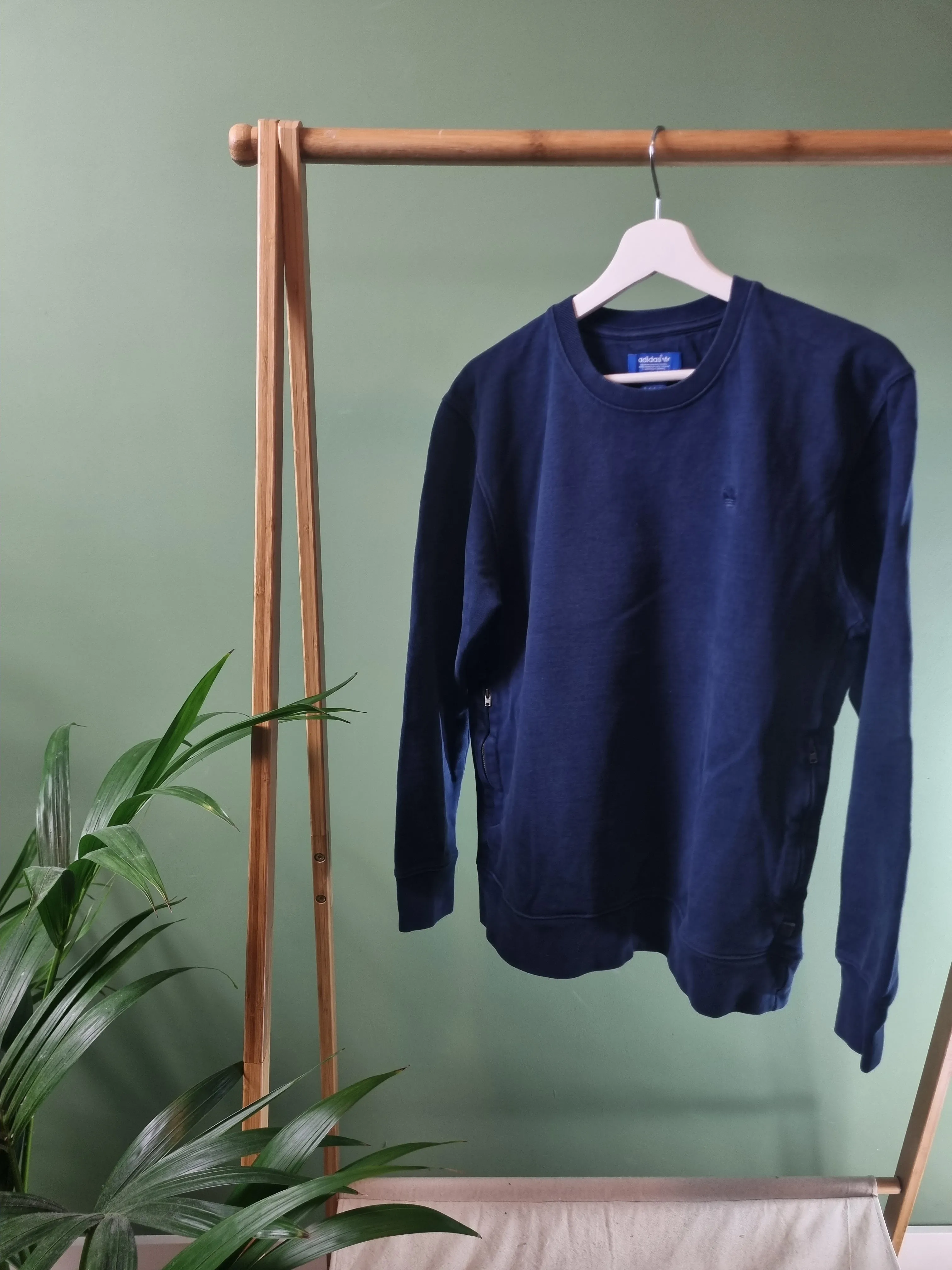 Adidas sweater met pockets maat M