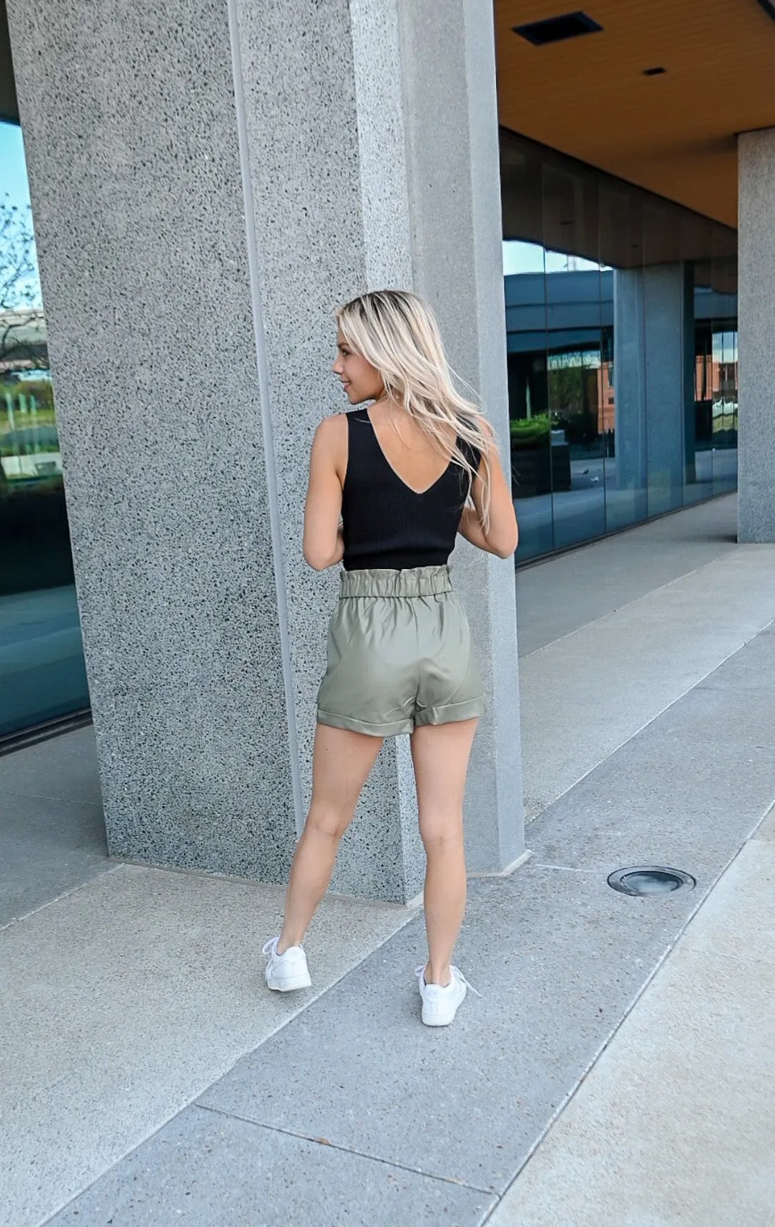 Angela leather shorts- Olive
