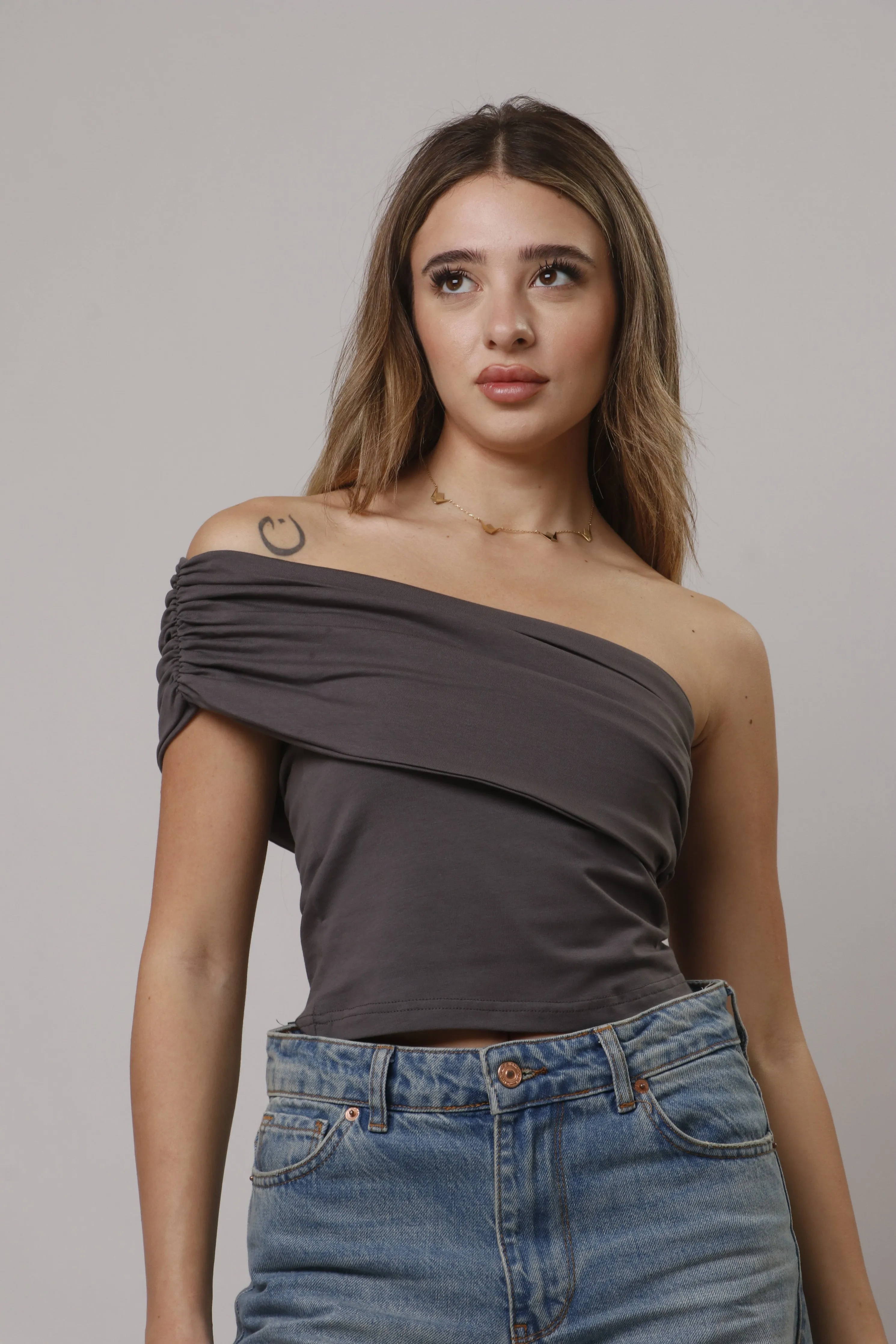 Asymmetric off shoulder top