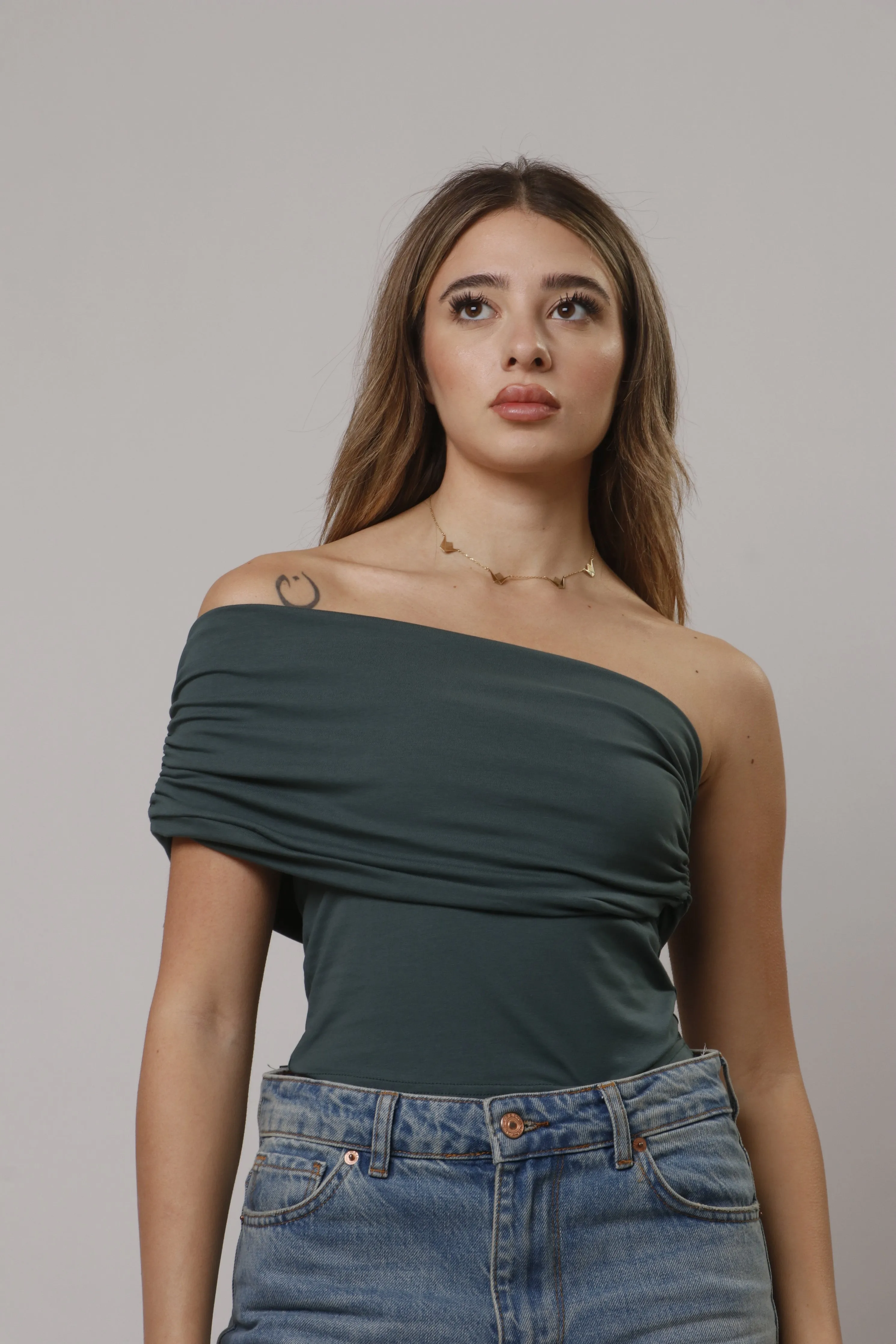Asymmetric off shoulder top