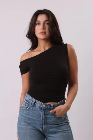 Asymmetrical shoulder shirt