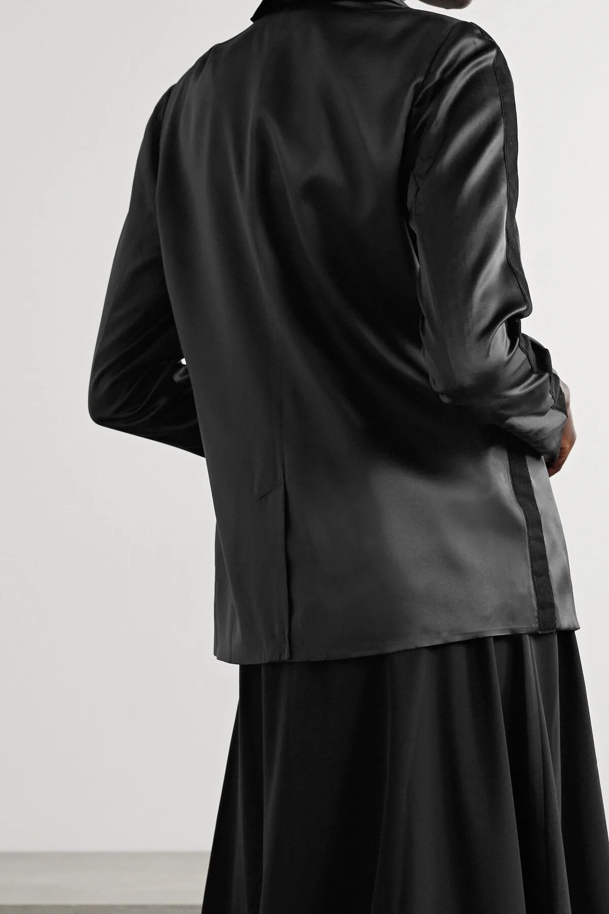 AUDREY BLAZER