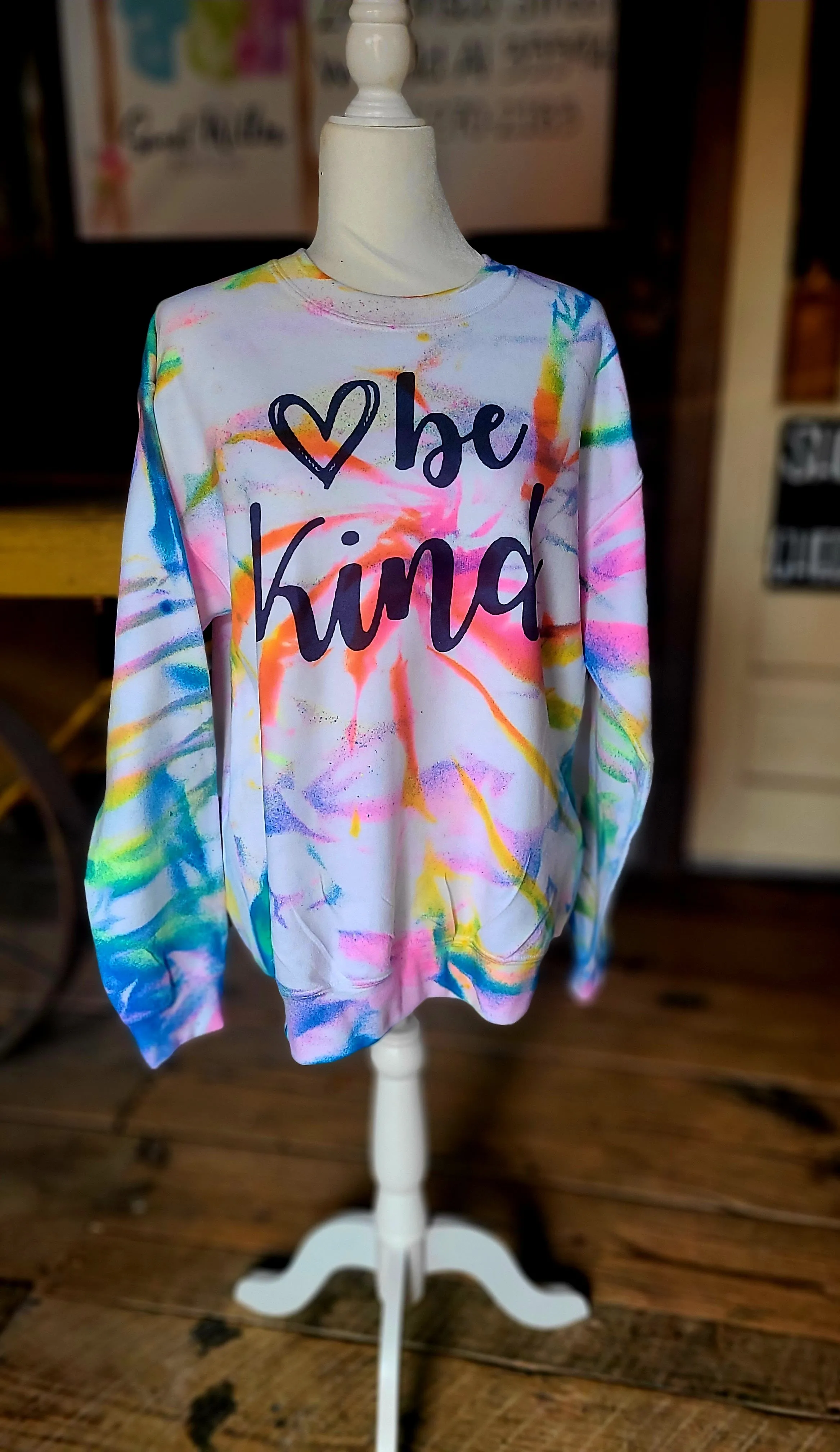 Be kind tshirt