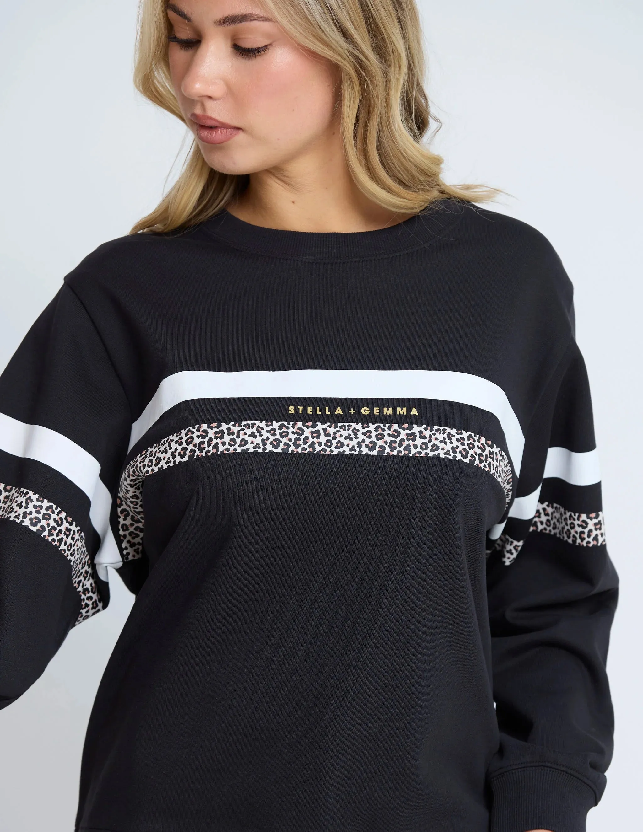 BLACK LEOPARD CLASSIC SWEATER