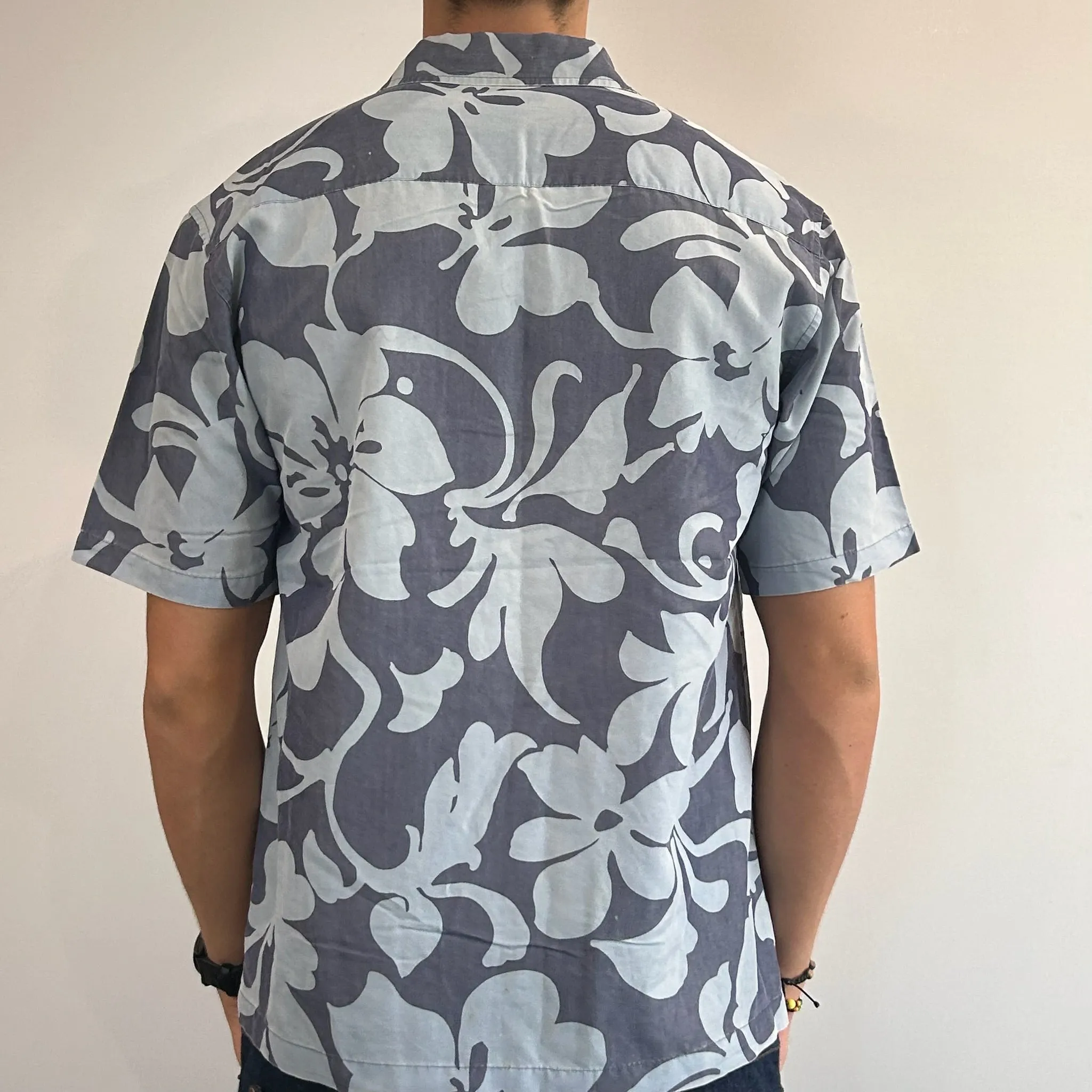 BLUE QUIKSILVER SHIRT MEDIUM