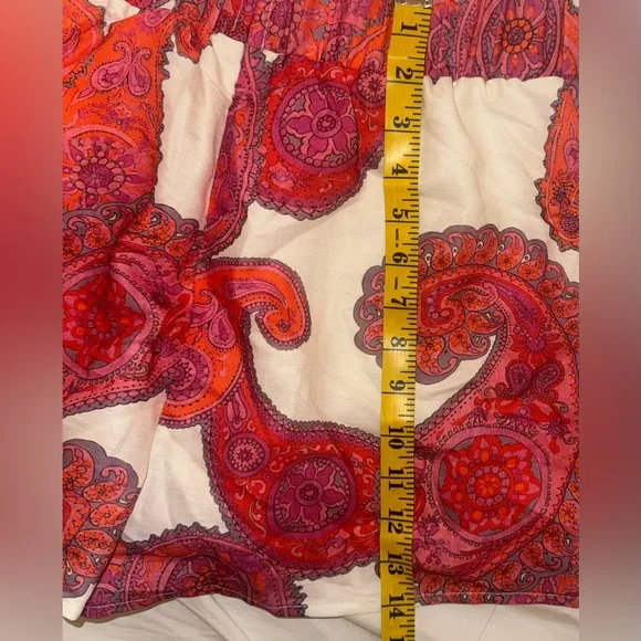 Designer Inspired Pink, Orange, Magenta Paisley High Waisted Shorts Size M EUC