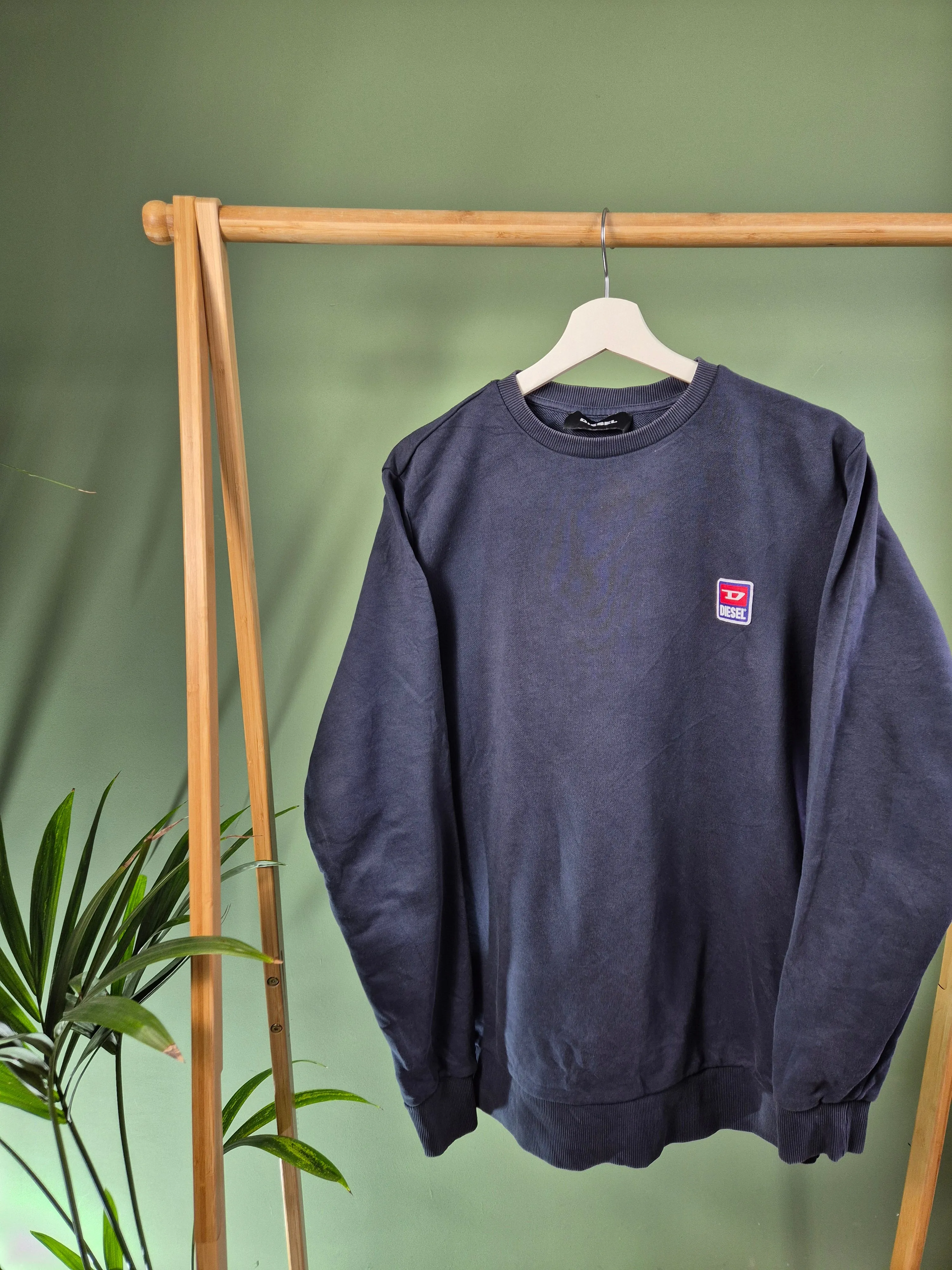 Diesel chest logo sweater maat L