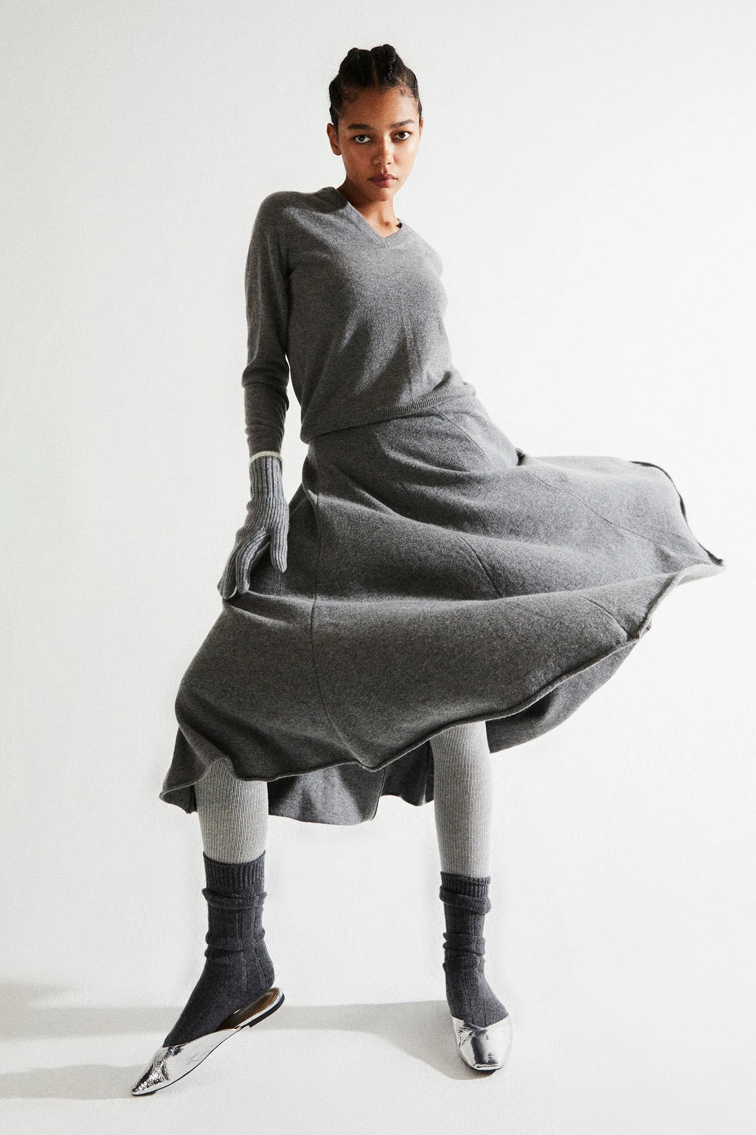 Essential V-neck Sweater