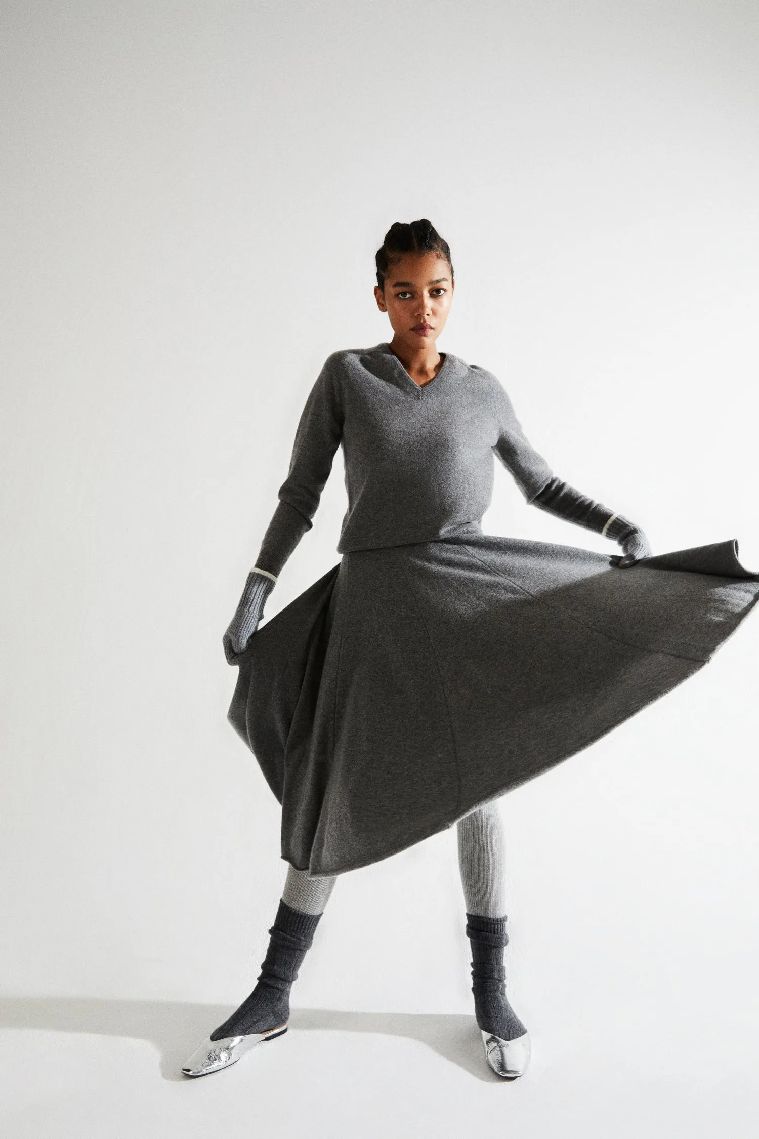 Essential V-neck Sweater