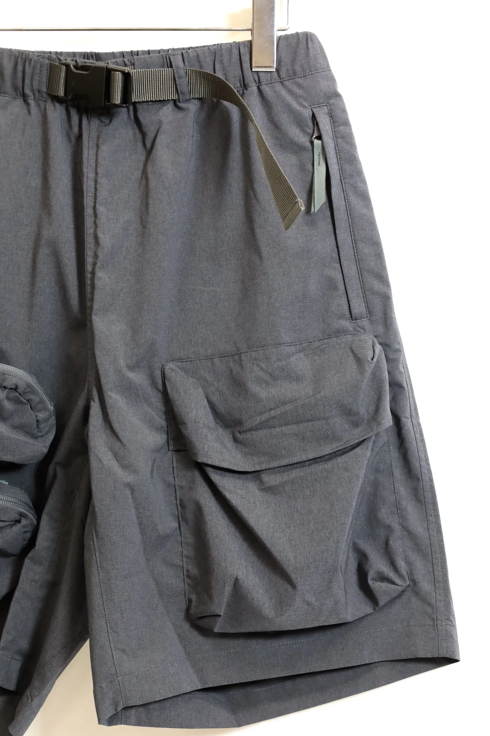 Fresh Service / TECH WEATHER SHORTS