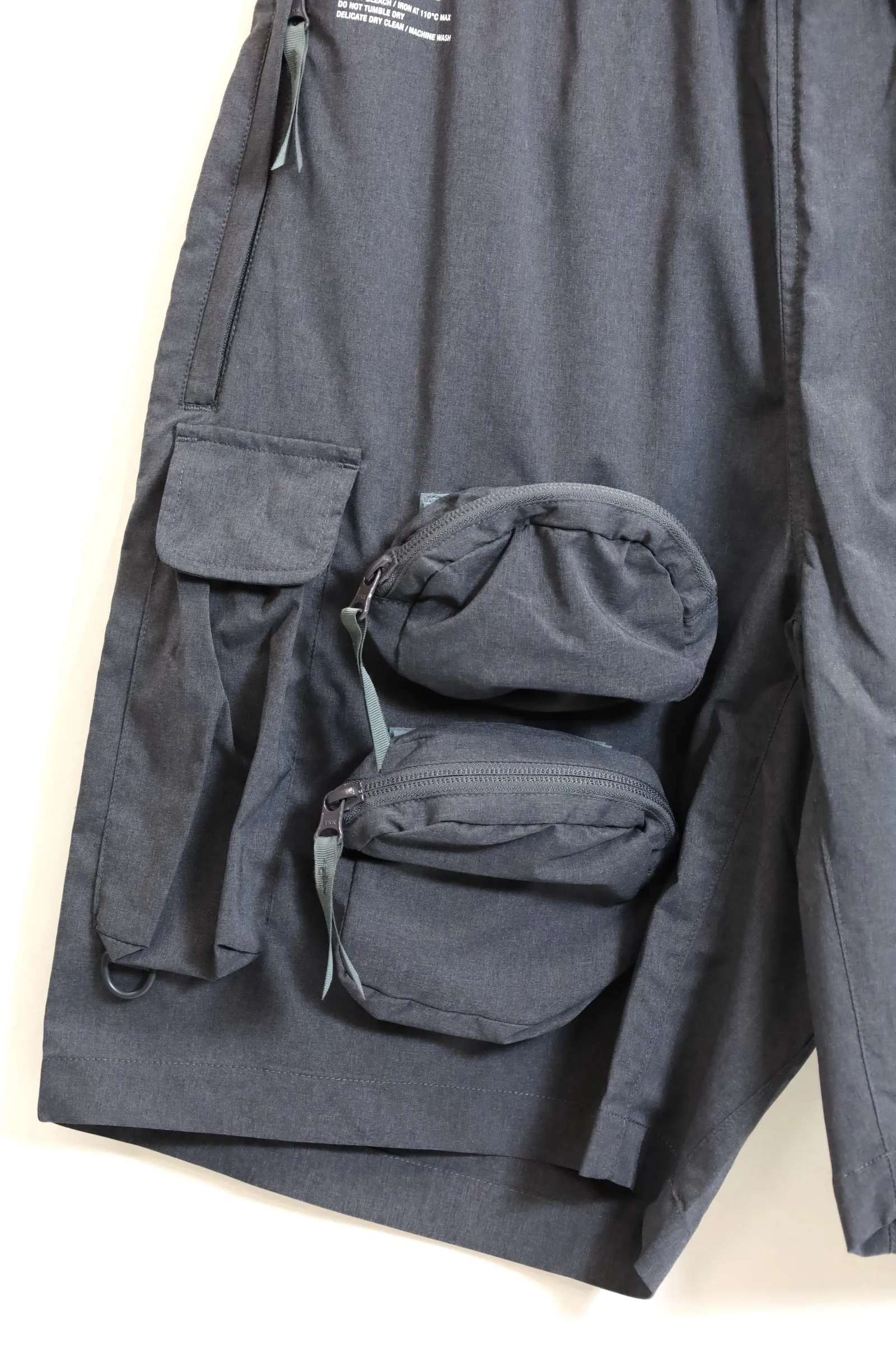 Fresh Service / TECH WEATHER SHORTS