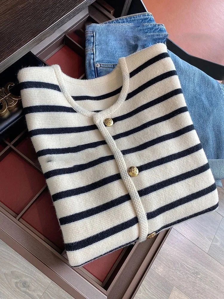 Giselle | Stylish Striped Knitted Cardigan