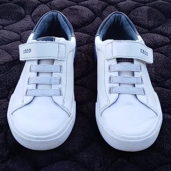 IZOD Idis Toddler Leather Athletic shoe