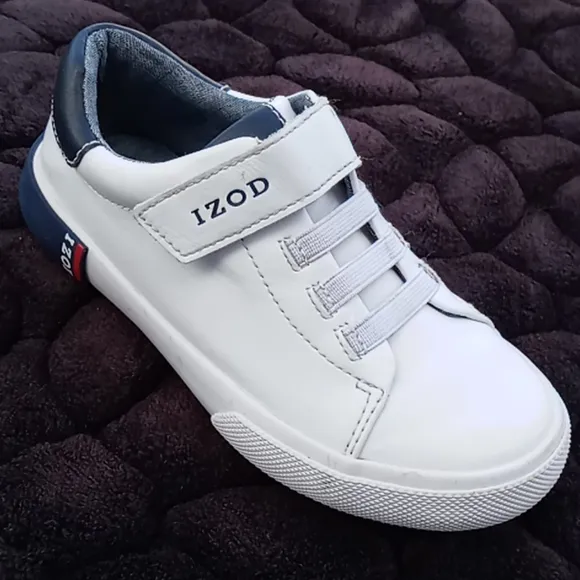IZOD Idis Toddler Leather Athletic shoe