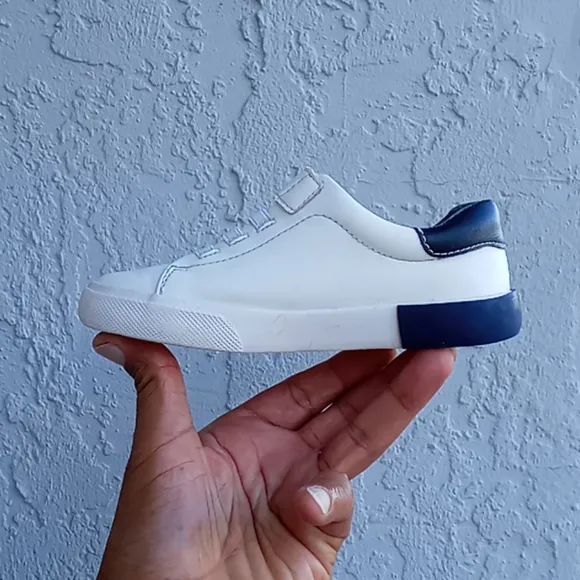 IZOD Idis Toddler Leather Athletic shoe