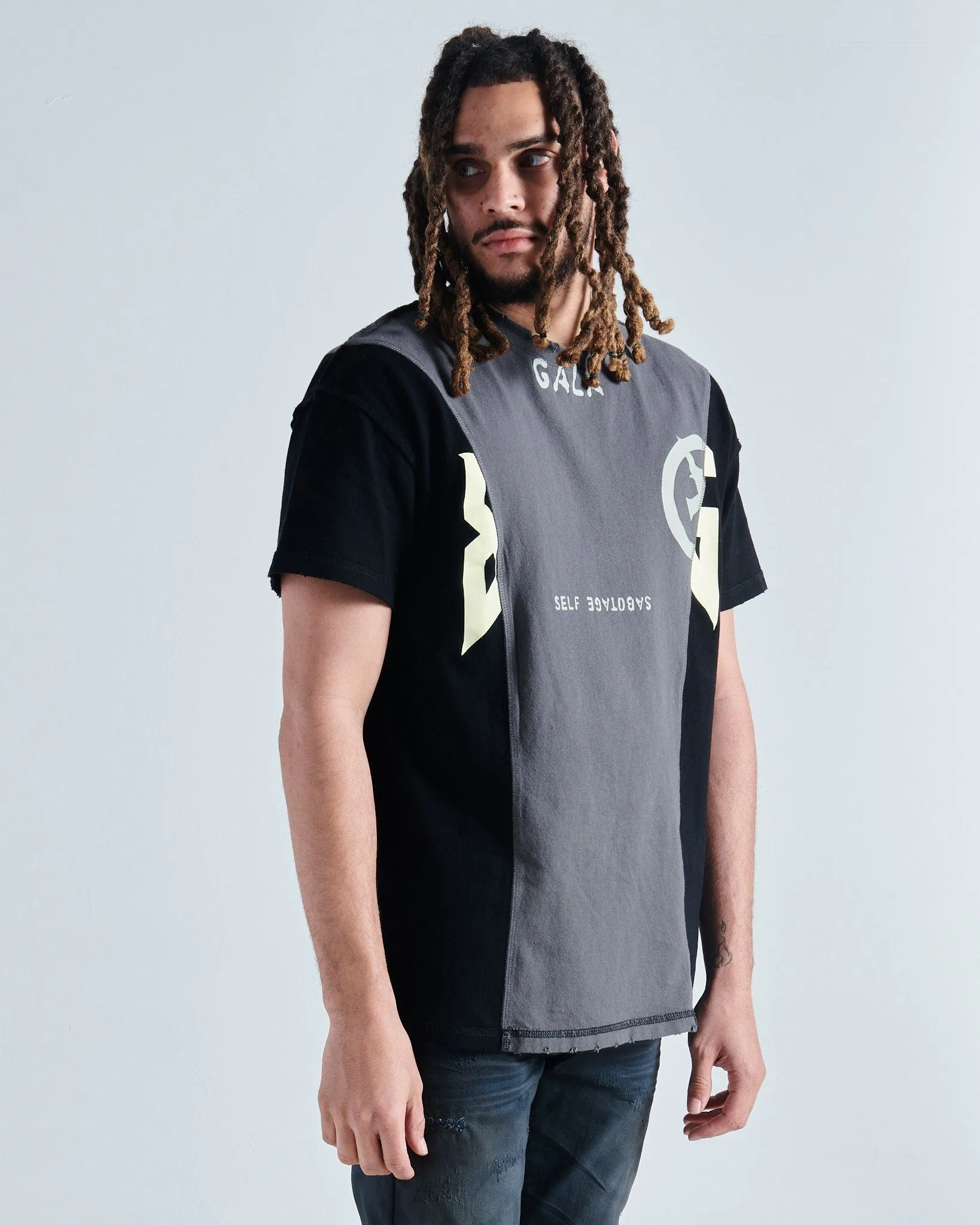 JUXTA TEE (CHARCOAL/BLACK)