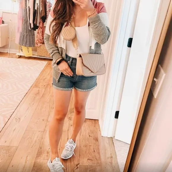 LEVIS HIGH RISE STRETCH DENIM SHORTS