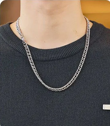 Lightweight High Street Men's Jumper with Label Detailing