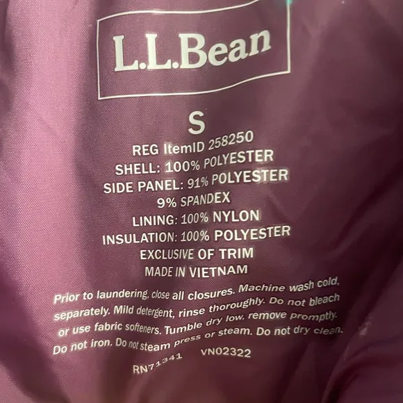L.L. Bean Quilted Poof Vest In Purple. Size Small, Tailored for Flattering Fit