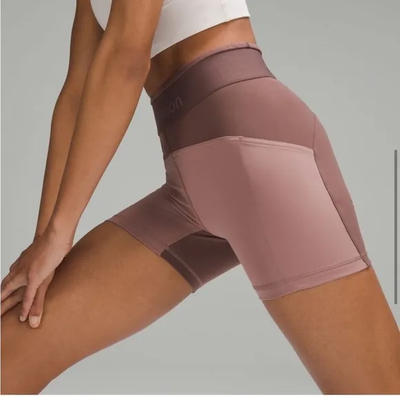 LULULEMON Logo Waistband Everlux Train Short 4” Spellout Mauve Pink Rose Size 6