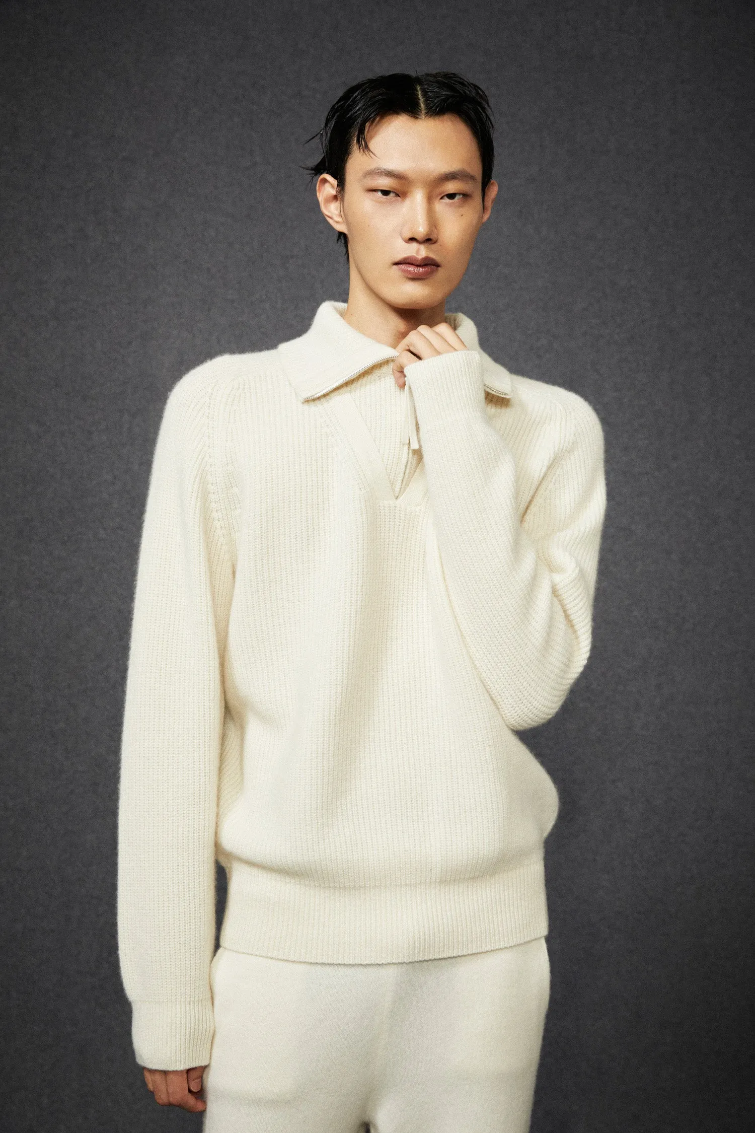 Men Ribbed Half-Zip Sweater