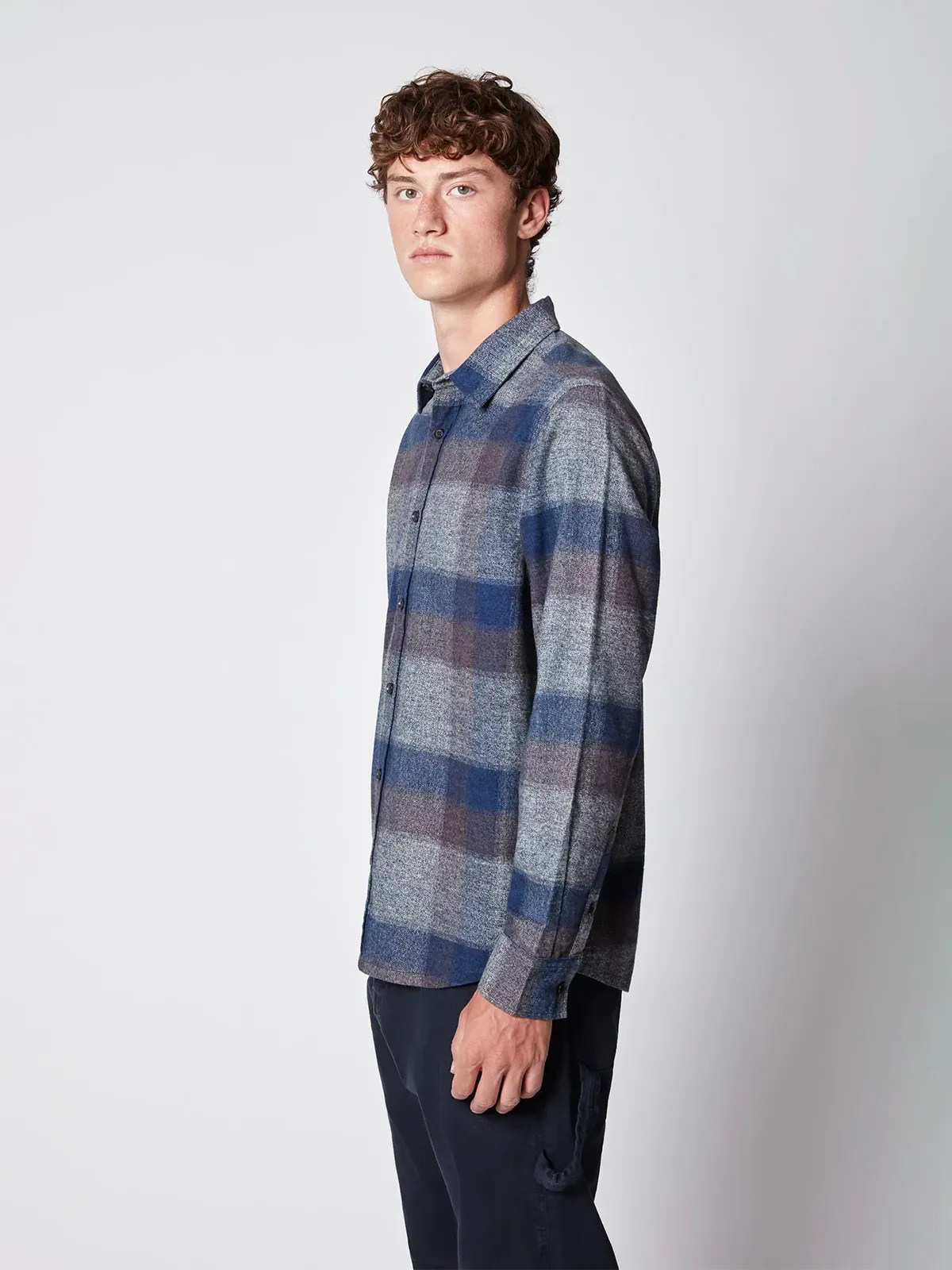 Men's Long Sleeve Plaid Button-up Shirt
