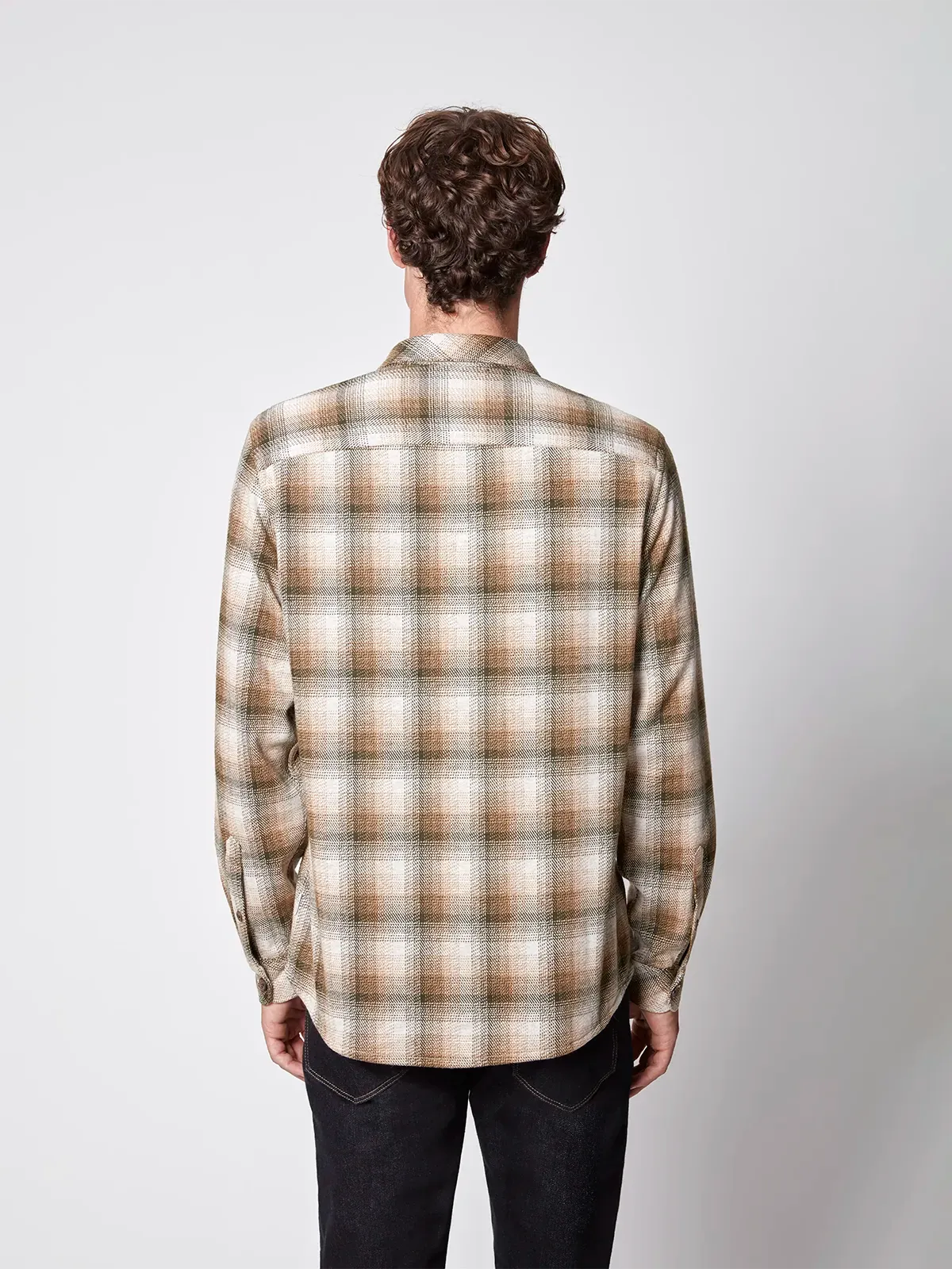 Men's Long Sleeve Plaid Button-up Shirt