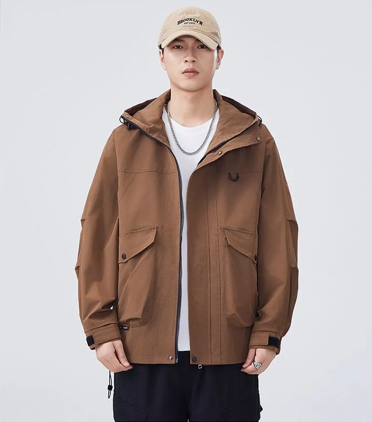 Men's Windproof Raincoat with Flap Pockets and Easy-to-Clean Fabric