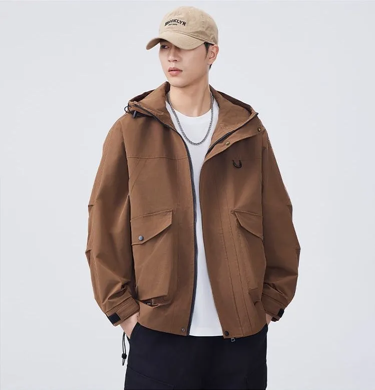 Men's Windproof Raincoat with Flap Pockets and Easy-to-Clean Fabric