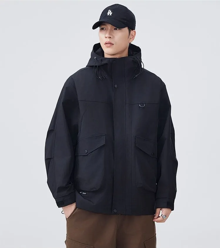 Men's Windproof Raincoat with Flap Pockets and Easy-to-Clean Fabric