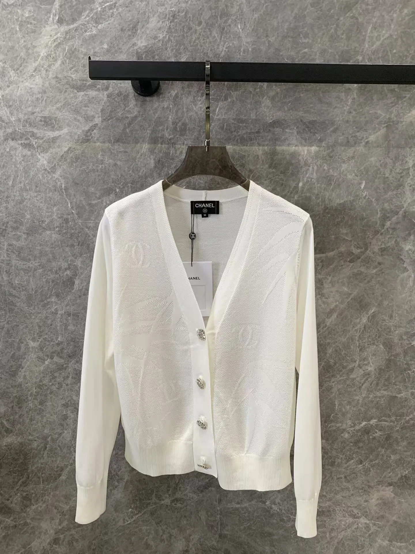 New exquisite button knitted long sleeves