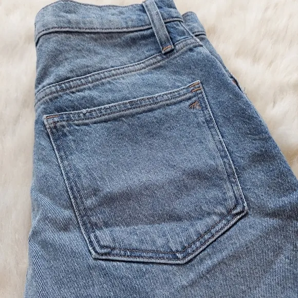 NWT Madewell High-Rise Mid-Length Denim Shorts in Bonet Wash Size 26
