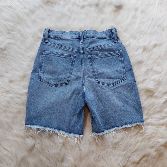 NWT Madewell High-Rise Mid-Length Denim Shorts in Bonet Wash Size 26