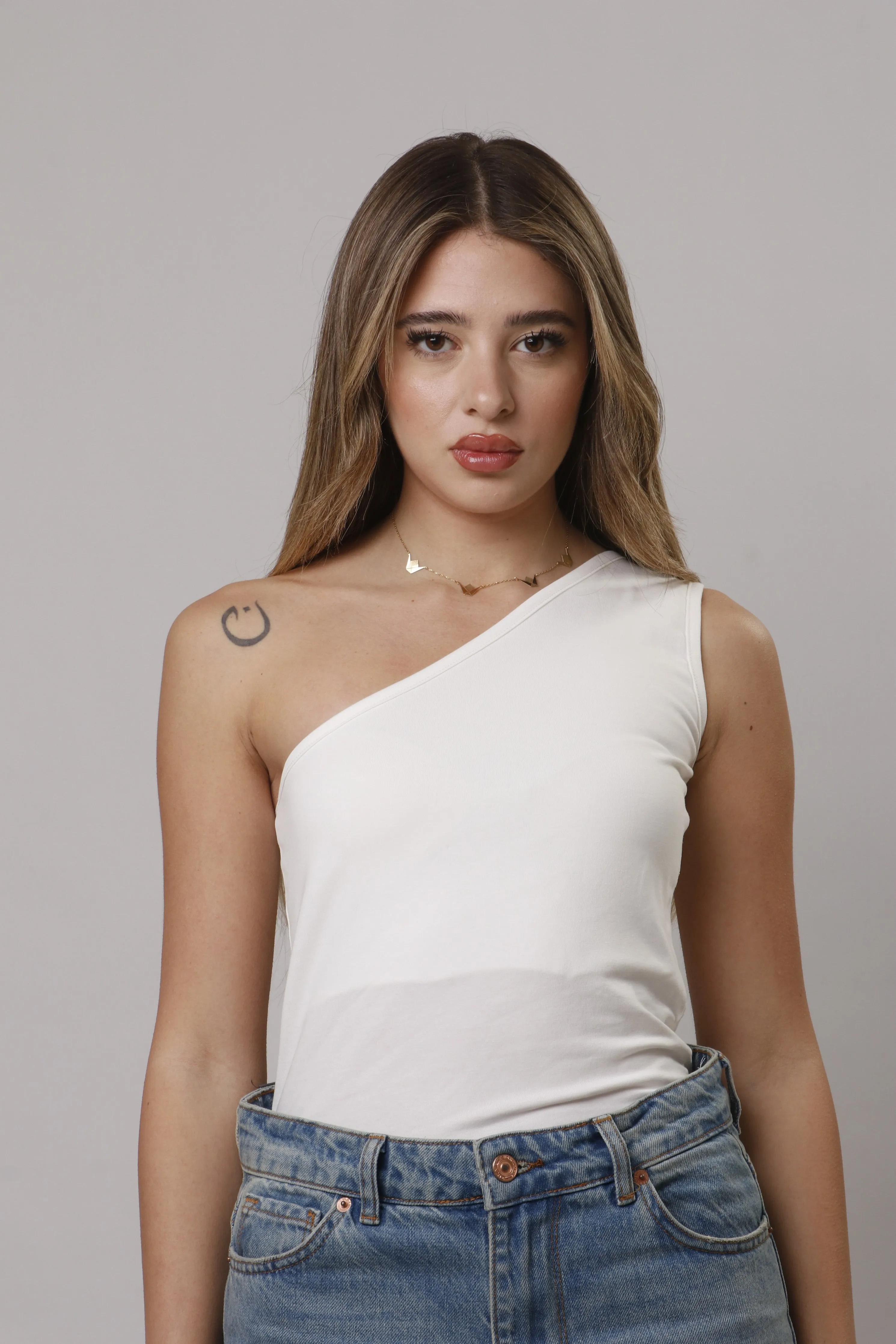 One shoulder top