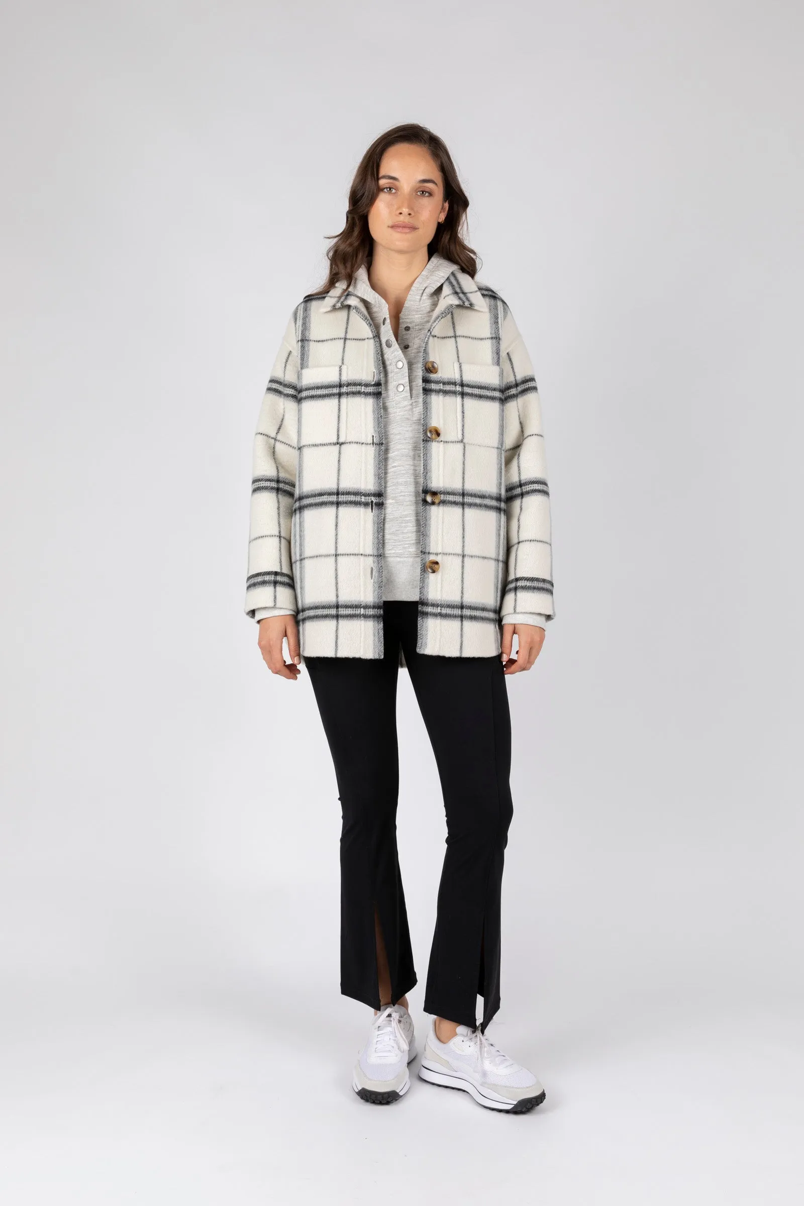 Oslo Shacket - Midnight Check
