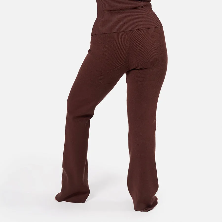 Pantalones acampanados tejidos