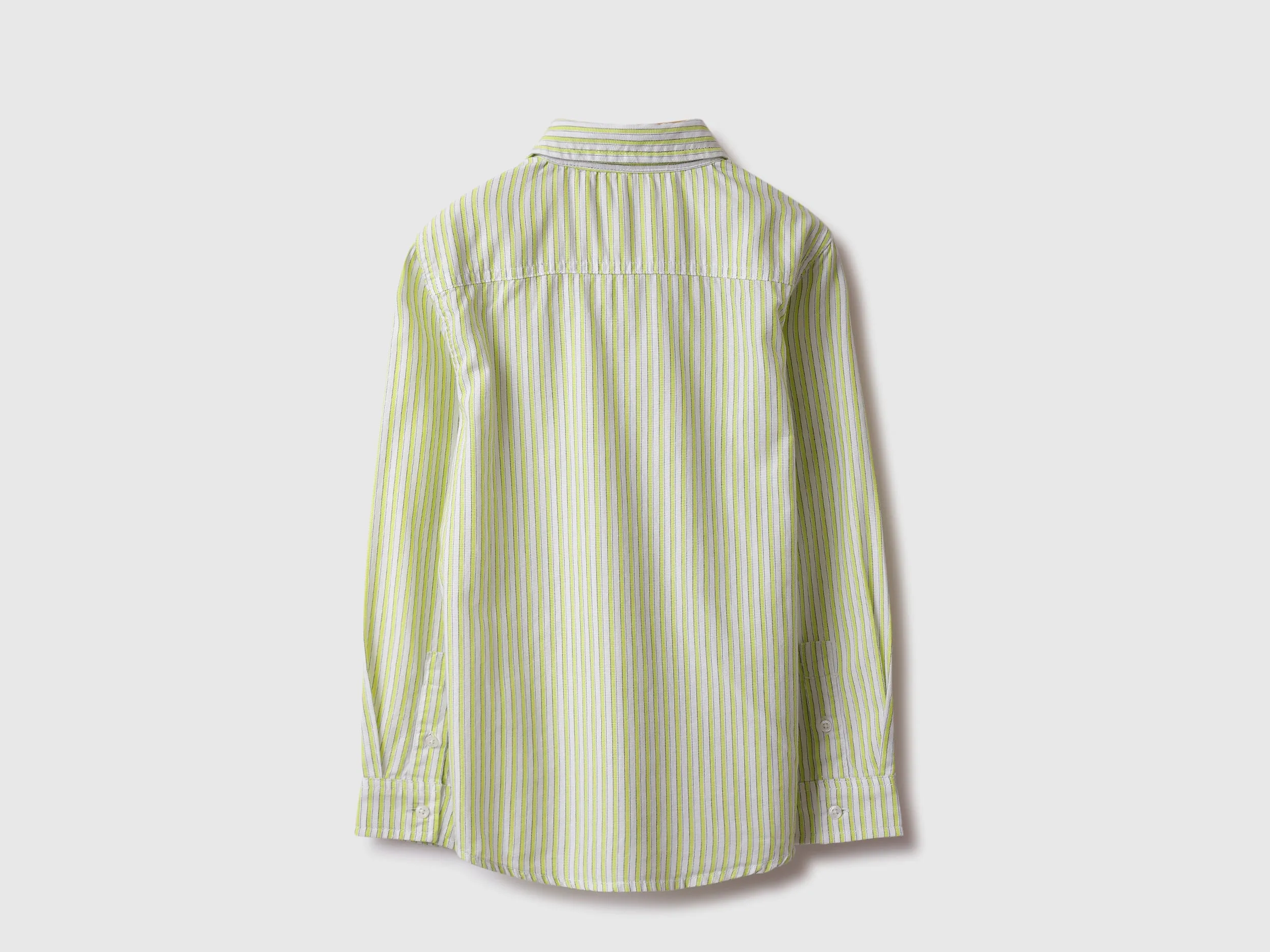Regular Fit Spread Collar Striped Shirts