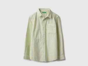 Regular Fit Spread Collar Striped Shirts