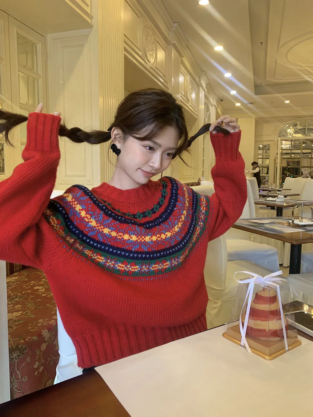Retro crew neck knitted Sweater