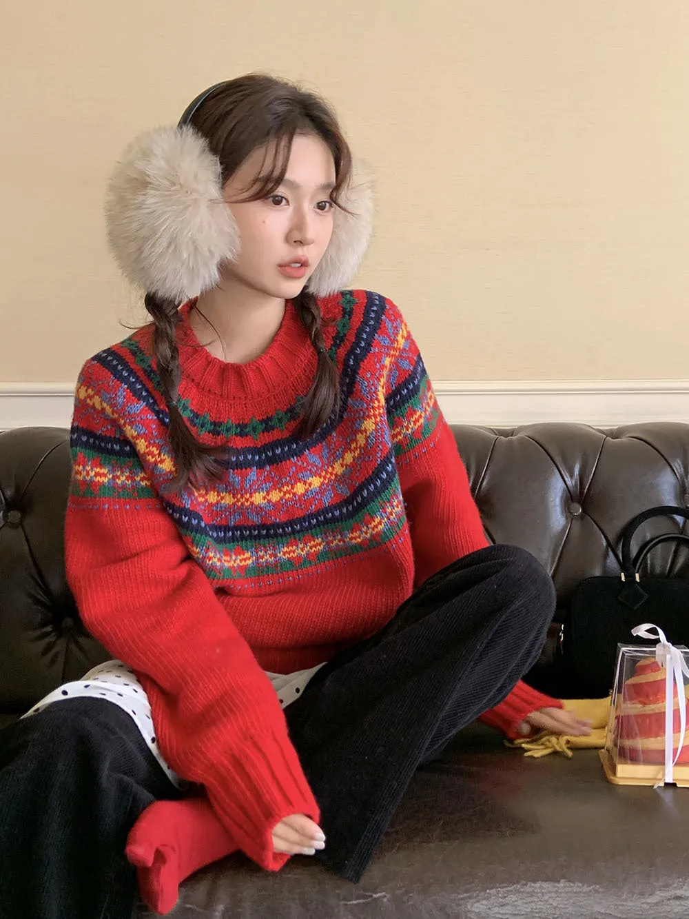 Retro crew neck knitted Sweater