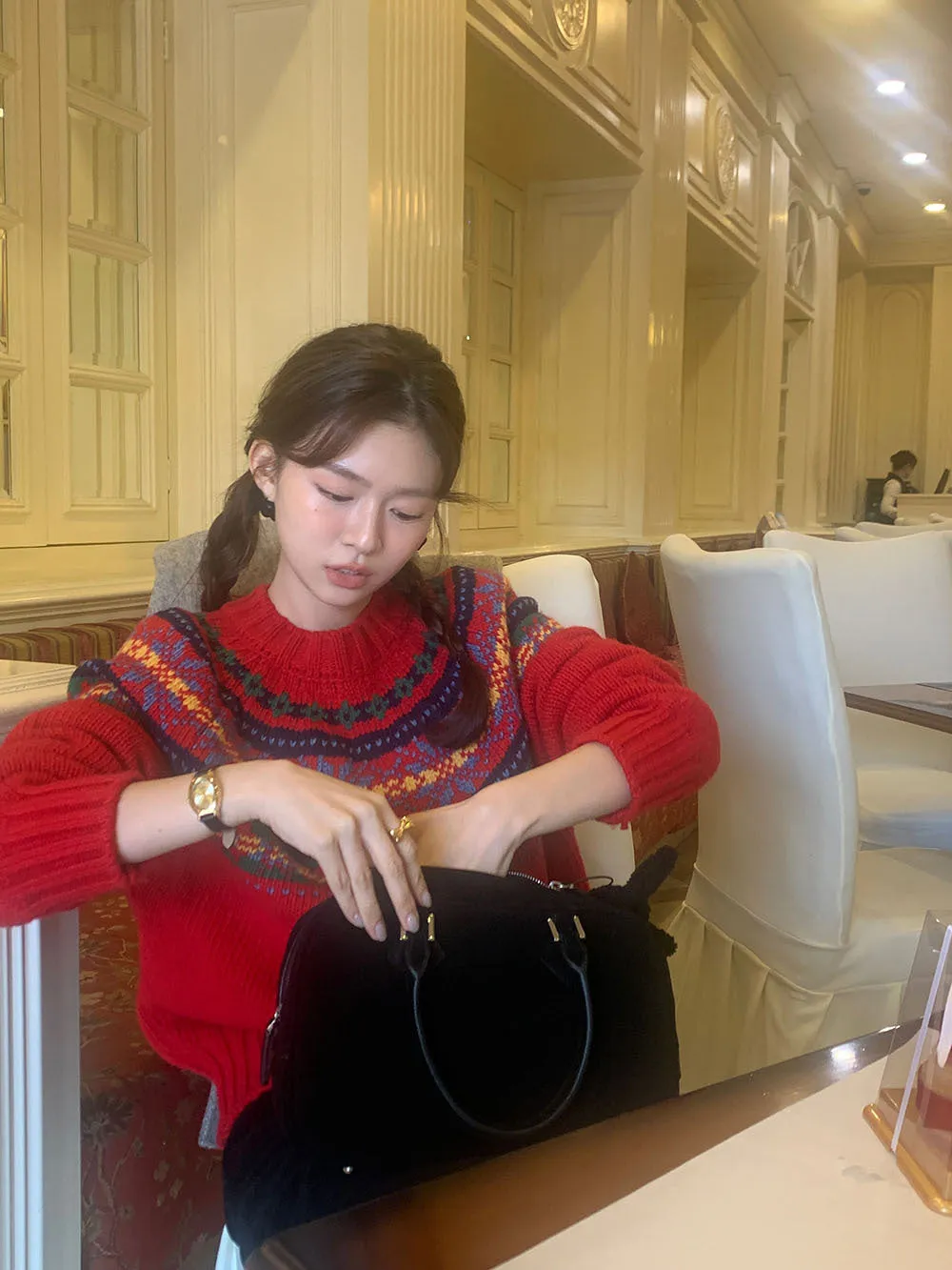 Retro crew neck knitted Sweater