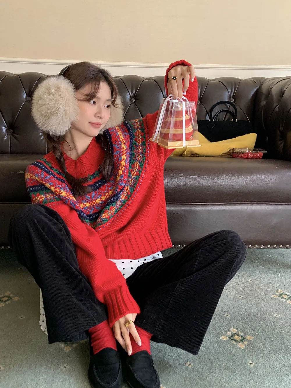 Retro crew neck knitted Sweater