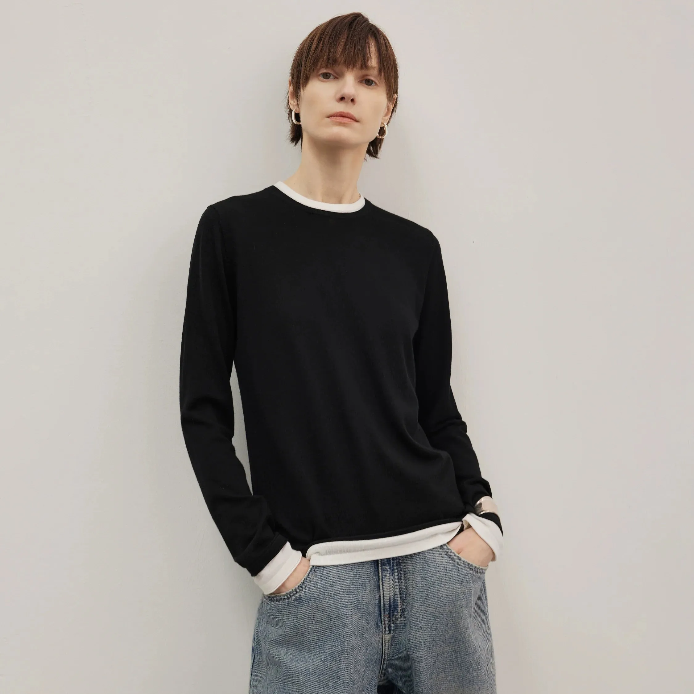 Round Neck Two-Tone Long-Sleeve Sweater